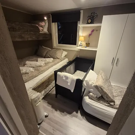 Homestay Mormors Basseng Kristiansand